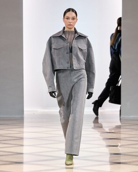 KATASZEGEDI 2025-2026 őszi-téli kollekció bemutatója a Mercedes-Benz Bucharest Fashion Week-en 