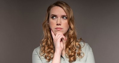 Ács Fruzsina: „A humor nekem a megküzdés eszköze, a nehéz helyzetekben egyfajta feloldozás”