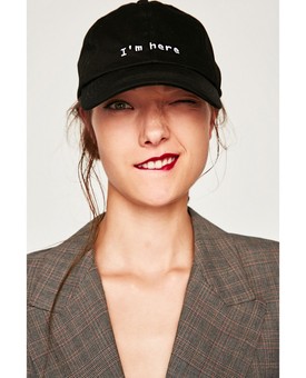 Feliratos siltes sapka ZARA 2995 Ft-zara.com