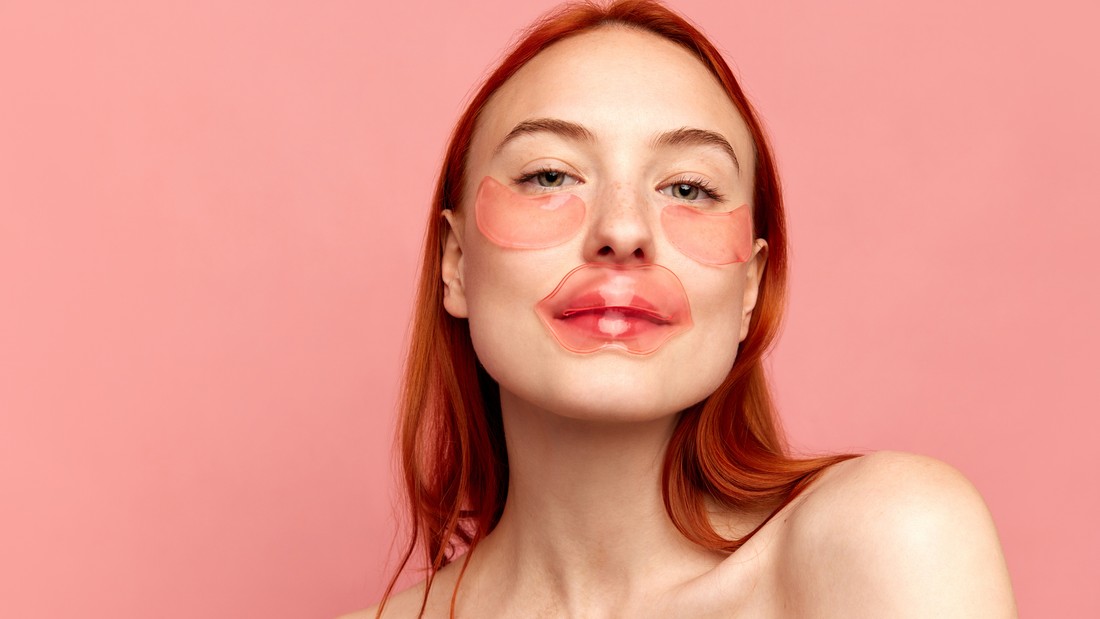 Vajon van értelme becsomagolni a bőrünket éjszakára és mit várjunk egy olyan szépségtrendtől, ami influenszerek által terjedt el?