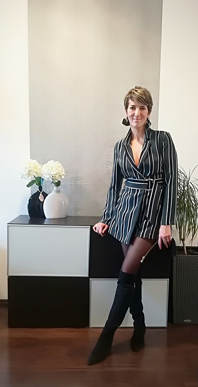 Kákonyi Dóra ma szuperszexi szettet választott!