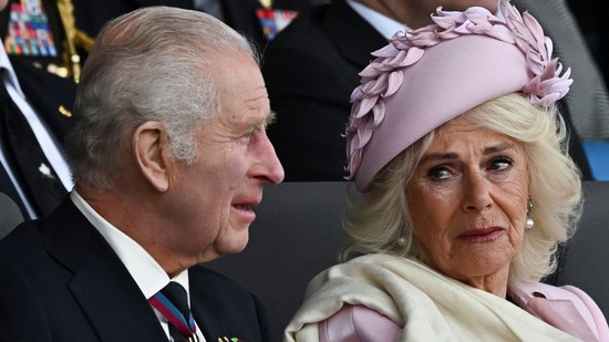 Kamilla királyné aggódik a király életéért, emiatt az egy dolog miatt őrlődik hetek óta