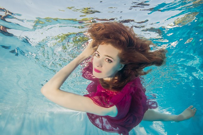 Csíz és víz- Csodás fotók a felszín alatt