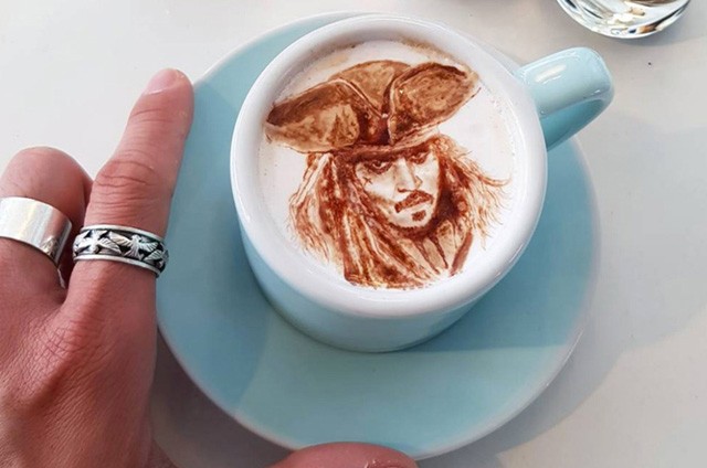 Johnny Depp latte