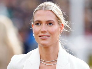 Diana hercegné gyönyörű unokahúga bevállalta a meztelenruhát