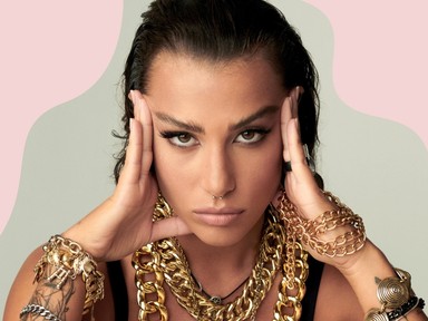 Tóth Andi káprázatos meztelenruhában adta fel a leckét bátorságból