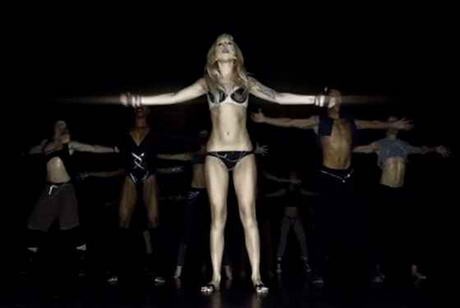 lady-gaga-born-this-way-03-d000099591a25090a9ad2.jpg