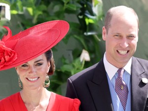 Soha nem látott családi fotót osztott meg Katalin hercegné és Vilmos herceg: nagyon fontos volt számukra ez a nap