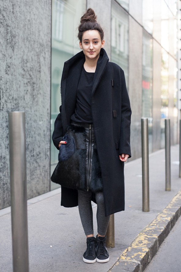 Ruhákkal vidítja fel magát a tervező