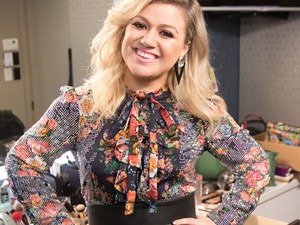 Ez a titkos módszer áll Kelly Clarkson döbbenetes fogyása mögött!