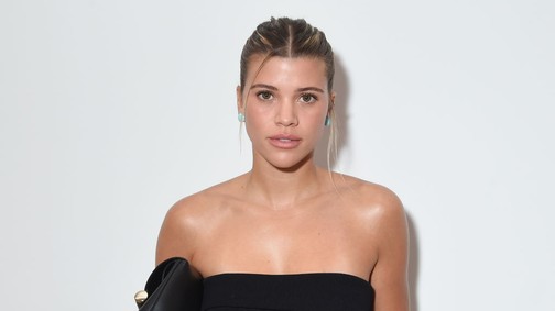 Sofia Richie az első gyermekét várja, álomszép fotókkal jelentette be