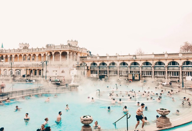 3 ok, amiért a termálfürdőzés az egyiki legjobb téli program