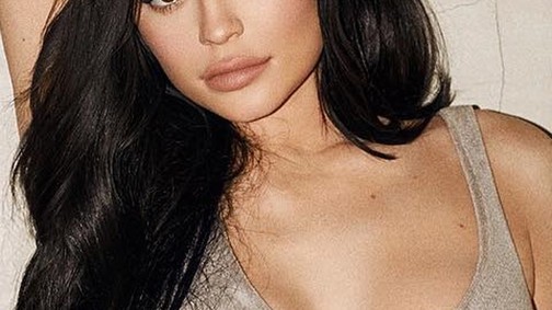 Ilyen lesz Kylie Jenner hatalmas pocakkal! A Photoshop mesterei megmutatják!