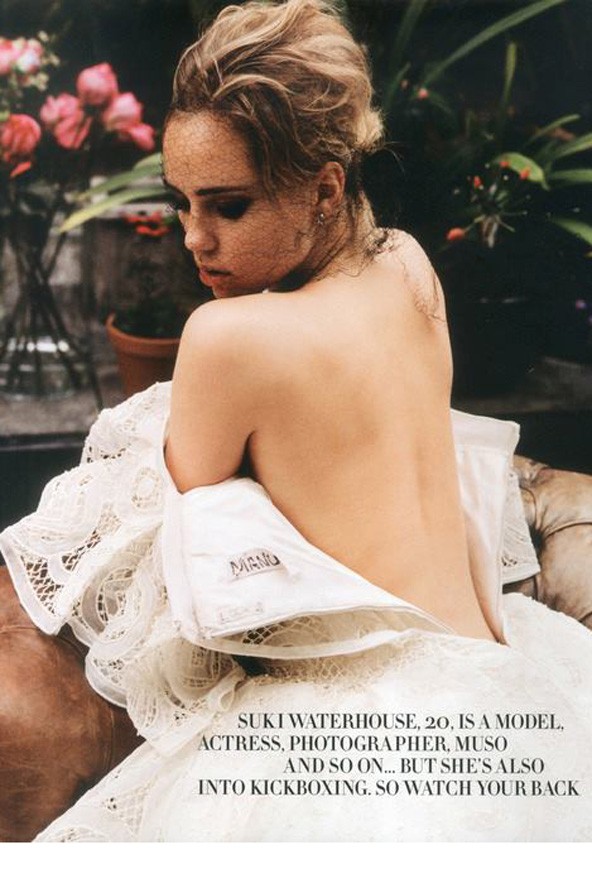 Tatler magazin, július.