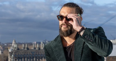 Jason Momoa szerelmesebb, mint valaha, ez az álomszép nő az új párja