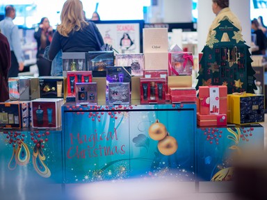 Karácsonyi bevásárlás a reptéren? Próbáld ki!