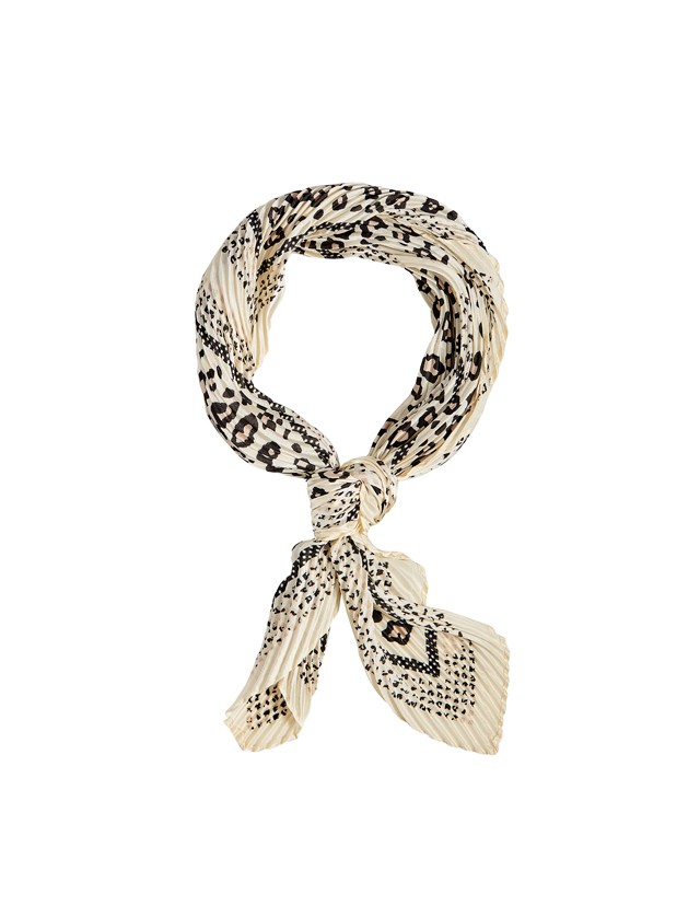 Megunhatatlan farmerszettek: mutatjuk, mire érdemes lecsapnod a GLAMOUR-napok alatt