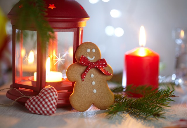 Hogyan lehet ízléses a karácsonyi dekoráció? Tippek a lakberendezőtől