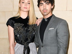 A Trónok harca sztárja olyan közös tetoválást csináltatott szerelmével, amilyet mind akarunk