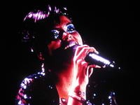 Flitteres, csillogó popvarázslat!