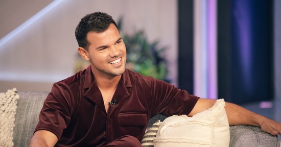 Taylor Lautner végre kimondta, amit mindenki hallani akart: szerinte így kellett volna végződnie az Alkonyatnak