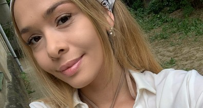 A retro fejkendők szerelmese Szécsi Böbe