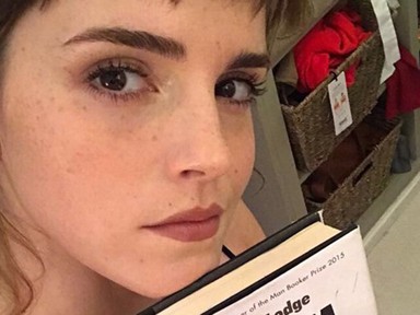 10 könyv a könyvtündér, Emma Watson ajánlásával, amit magyarul is elolvashatsz