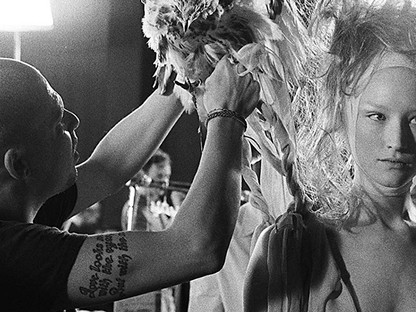 Szemétből igazgyöngy - Az év divatfilmje a McQueen  