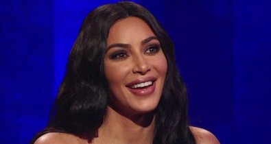 Ilyen se történt még: Kim Kardashian fenekét KISEBBRE retusálták új kampányfotóin