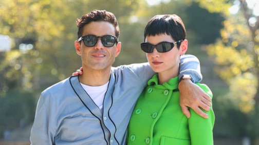 Véget ért a szerelem: két év után szakított Rami Malek és Emma Corrin