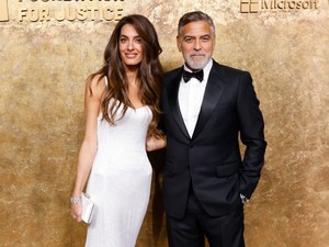 George Clooney felesége beragyogta a vörös szőnyeget, még sosem volt ennyire gyönyörű Amal Clooney