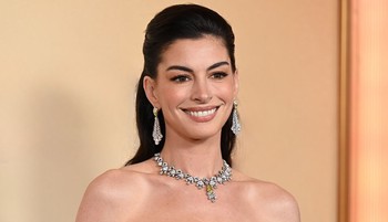 Fotókon Anne Hathaway legemlékezetesebb meztelenruhái az elmúlt 20 évből