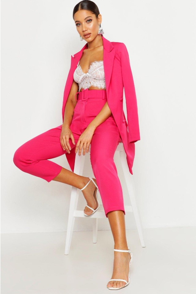 Celine Dion a nyár legmenőbb összeállítását viselte: mutatjuk, hol szerezhetsz be hasonlót