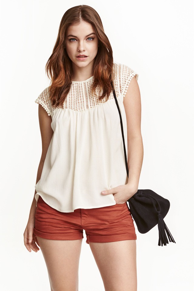 Vászonsort több színben és mintával, top és hasított bőr válltáska 2990 Ft, 6990 Ft, 9990 Ft  