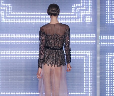 Karlie, ha hátulról... (Fotó: Fairchild Archive)