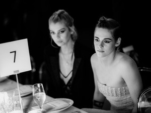 Ne! Kristen Stewart szakított barátnőjével