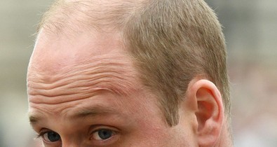 Vilmos herceggel megtörtént az, ami már veled is: elaludt a templomban!