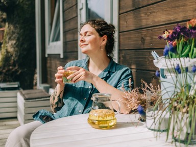 Ez a 4 hozzávalóból álló reggeli ital egy életre rendbe teszi az emésztésedet, és olcsóbb, mint bármelyik vitamin