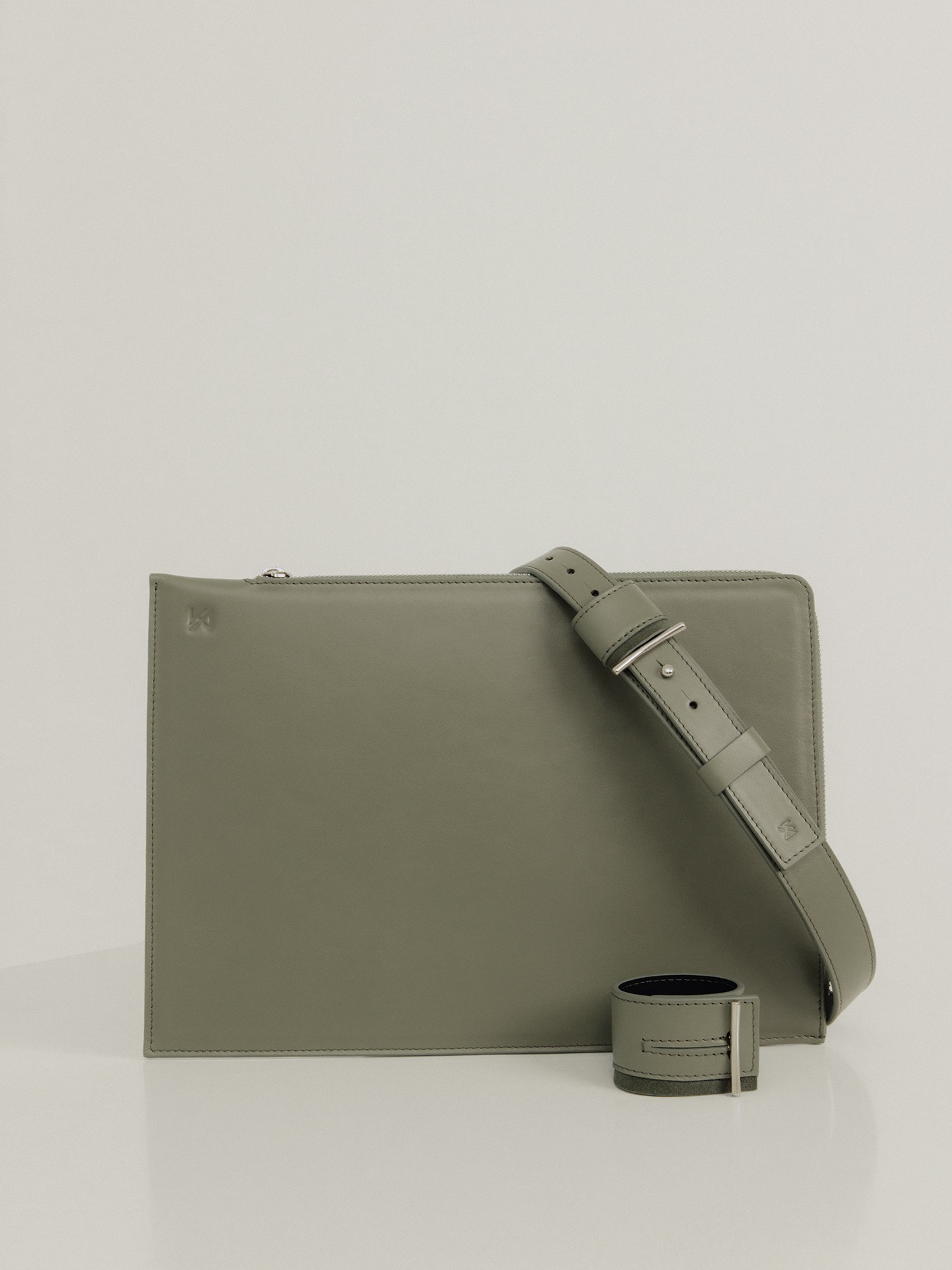 AGNESKOVACS Clarte kollekció Fotó: Oleg Borisuk, styling: Kiss Márk