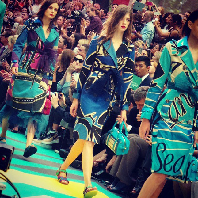 Kék és türkíz kavalkád.