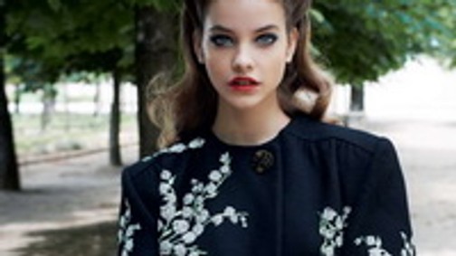 Palvin Barbara pózol az ausztrál Vogue-ban is
