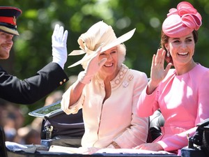 Harry herceg Kamilla királynét sem kímélte, kőkeményen beleállt