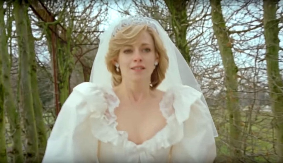 Dobj el mindent: először láthatjuk Kristen Stewart-ot Diana hercegné menyasszonyi ruhájában