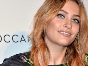 Paris Jackson megint úgy ment a vörös szőnyegre, mint más a sarki boltba