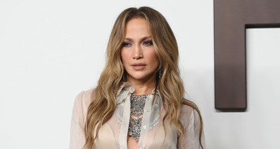 Jennifer Lopez új szintre emelte a meztelenruha fogalmát