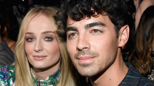Dobj el mindent! Joe Jonas és Sophie Turner első babájukat várják
