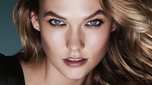 Világsztárokkal érkezik a Huawei Watch