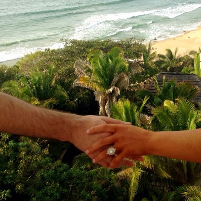 És végül, romantikus eljegyzésben is volt részünk: Christina Aguilerának megkérte kezét a szerelme Valentin-nap alkalmából.