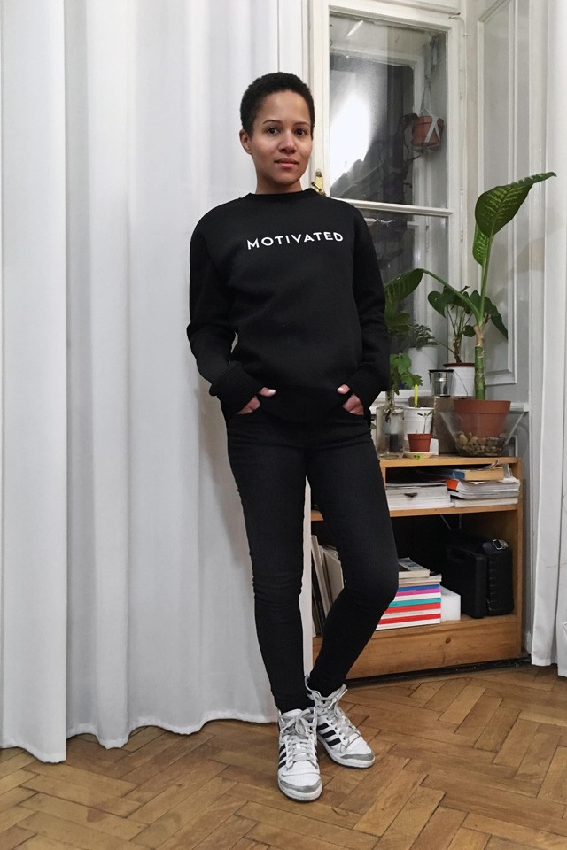 Anett először mutatja be ezt az új THEFOUR táskát