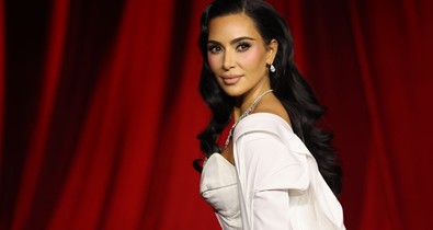 Így néz ki ugyanaz az ékszer Diana hercegné és Kim Kardashian nyakában: ennyit számít ki, mivel visel egy kiegészítőt